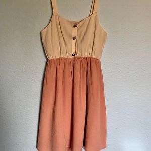 Crème/salmon colored dress